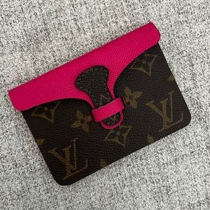 LV Cardholder